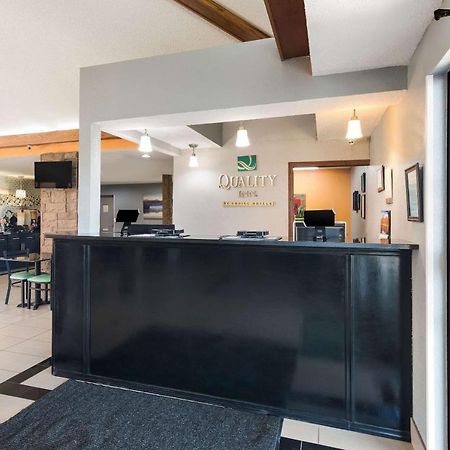 Quality Inn Upper Sandusky Buitenkant foto