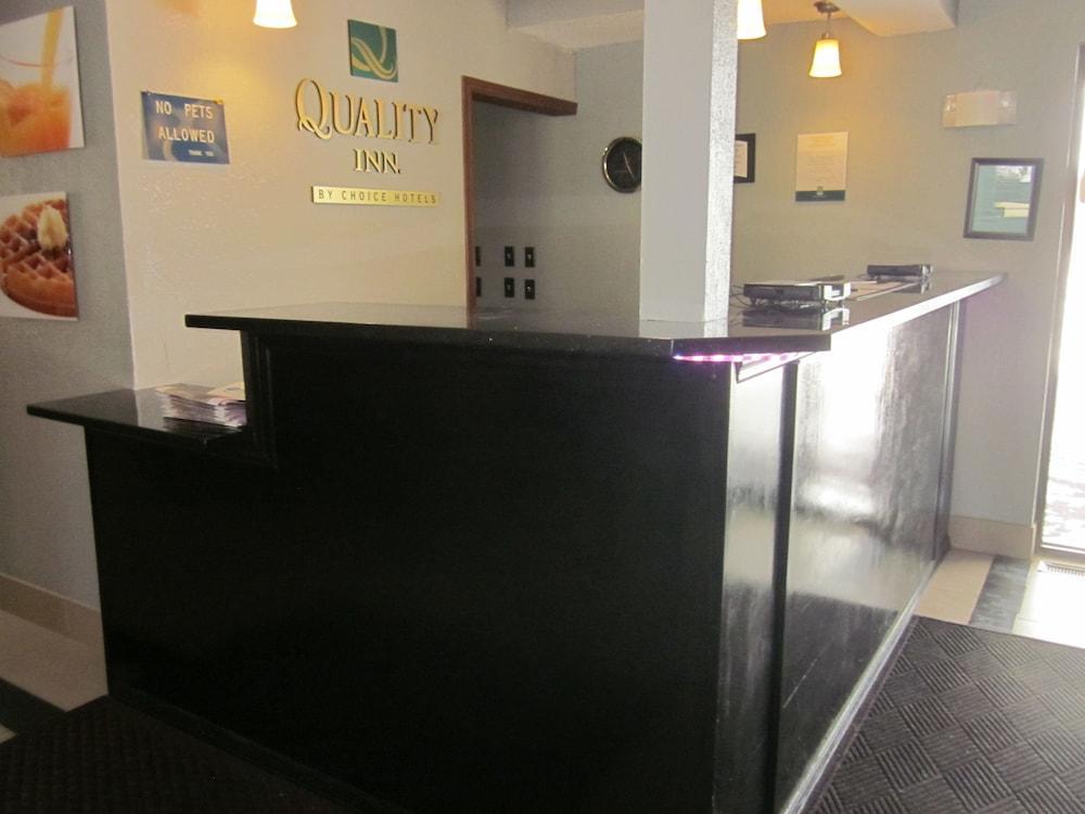 Quality Inn Upper Sandusky Buitenkant foto