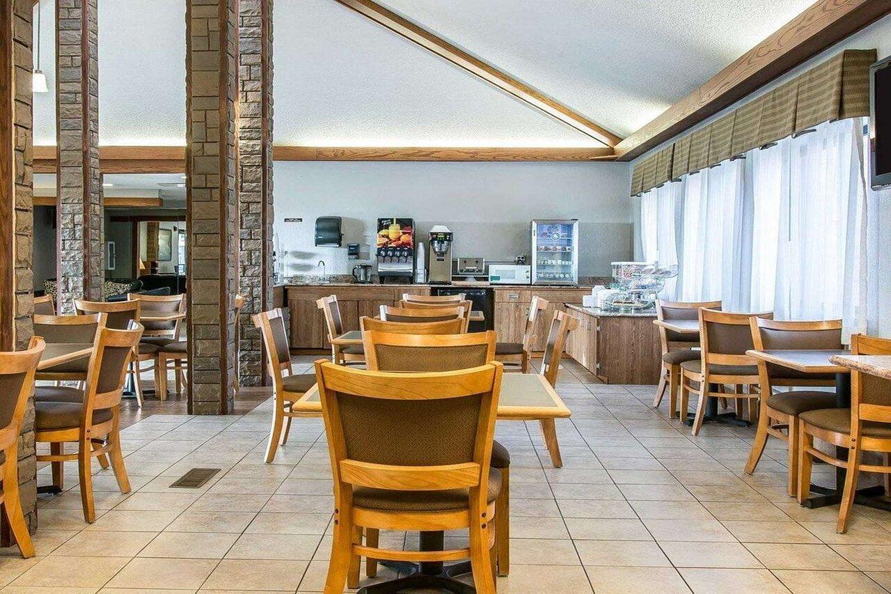 Quality Inn Upper Sandusky Buitenkant foto