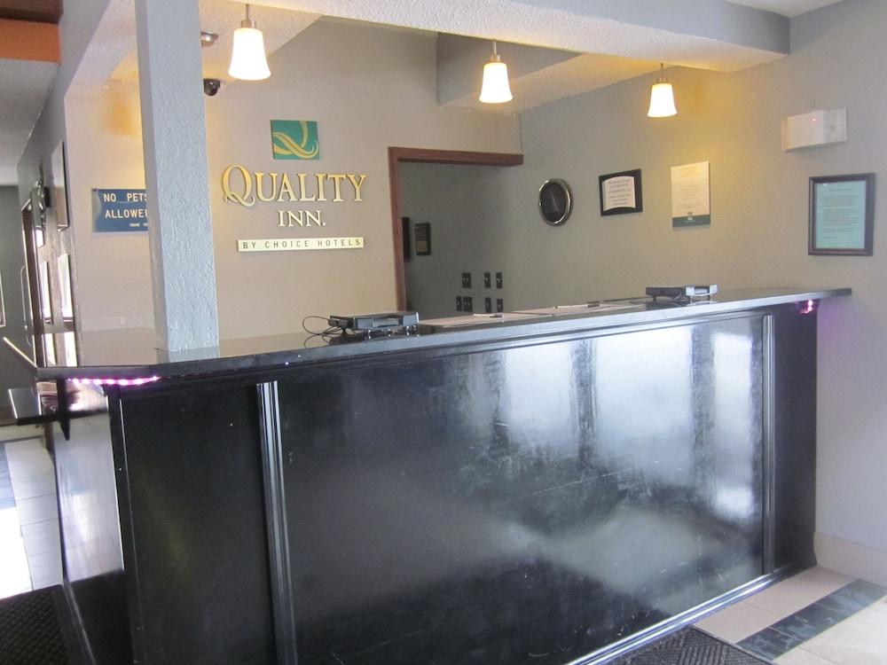 Quality Inn Upper Sandusky Buitenkant foto