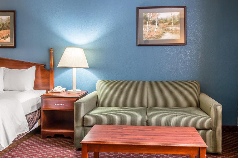 Quality Inn Upper Sandusky Buitenkant foto